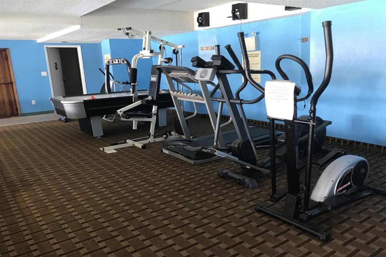 Travelodge By Wyndham Niagara Falls Lundys Lane מראה חיצוני תמונה