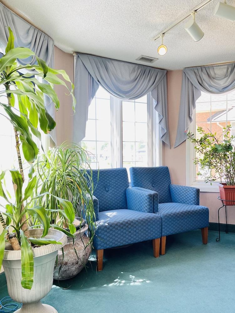 Travelodge By Wyndham Niagara Falls Lundys Lane מראה חיצוני תמונה